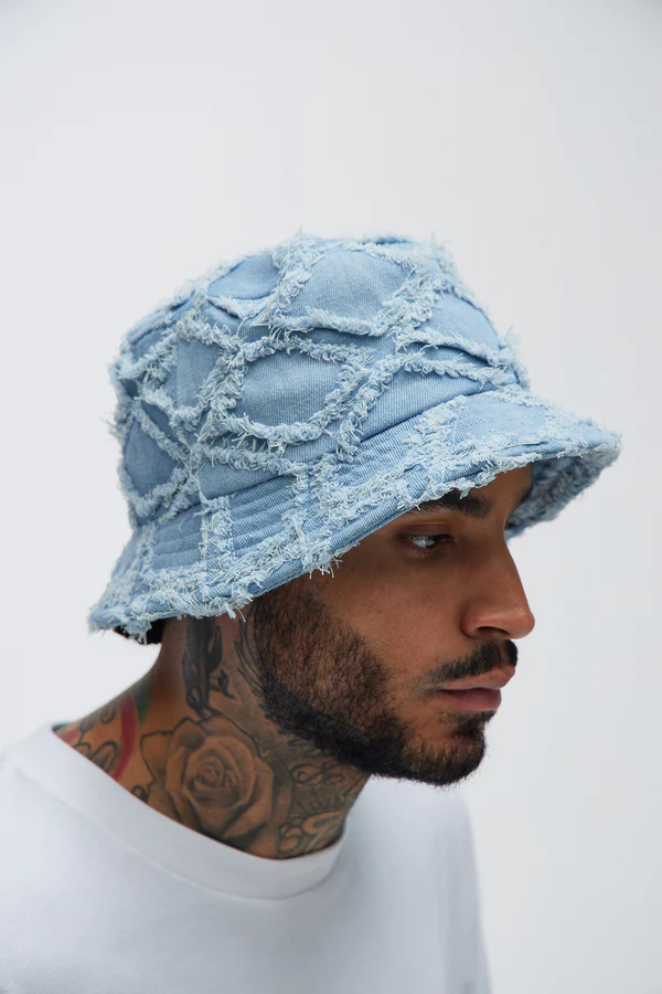 Frayed Denim Bucket Hat - bleach Blue