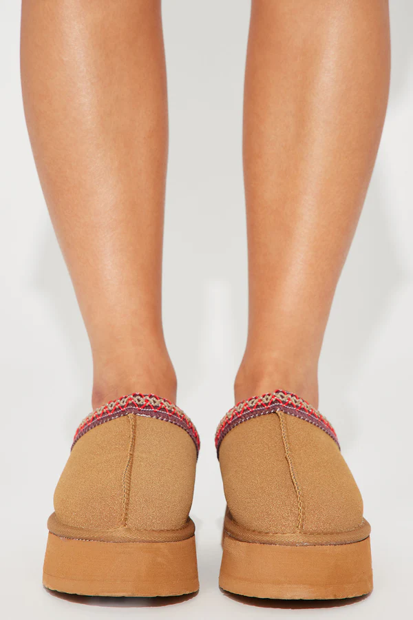Cozy Fit Slippers - Brown