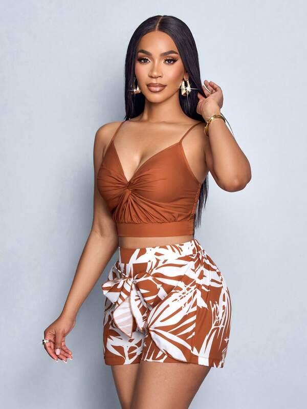 Spring & Summer Women's Casual Daily/Vacation Printed Spaghetti Strap Sleeveless Twist Front Top & Tie Front Shorts 2 Pieces Woven Suit Set (Random Floral)